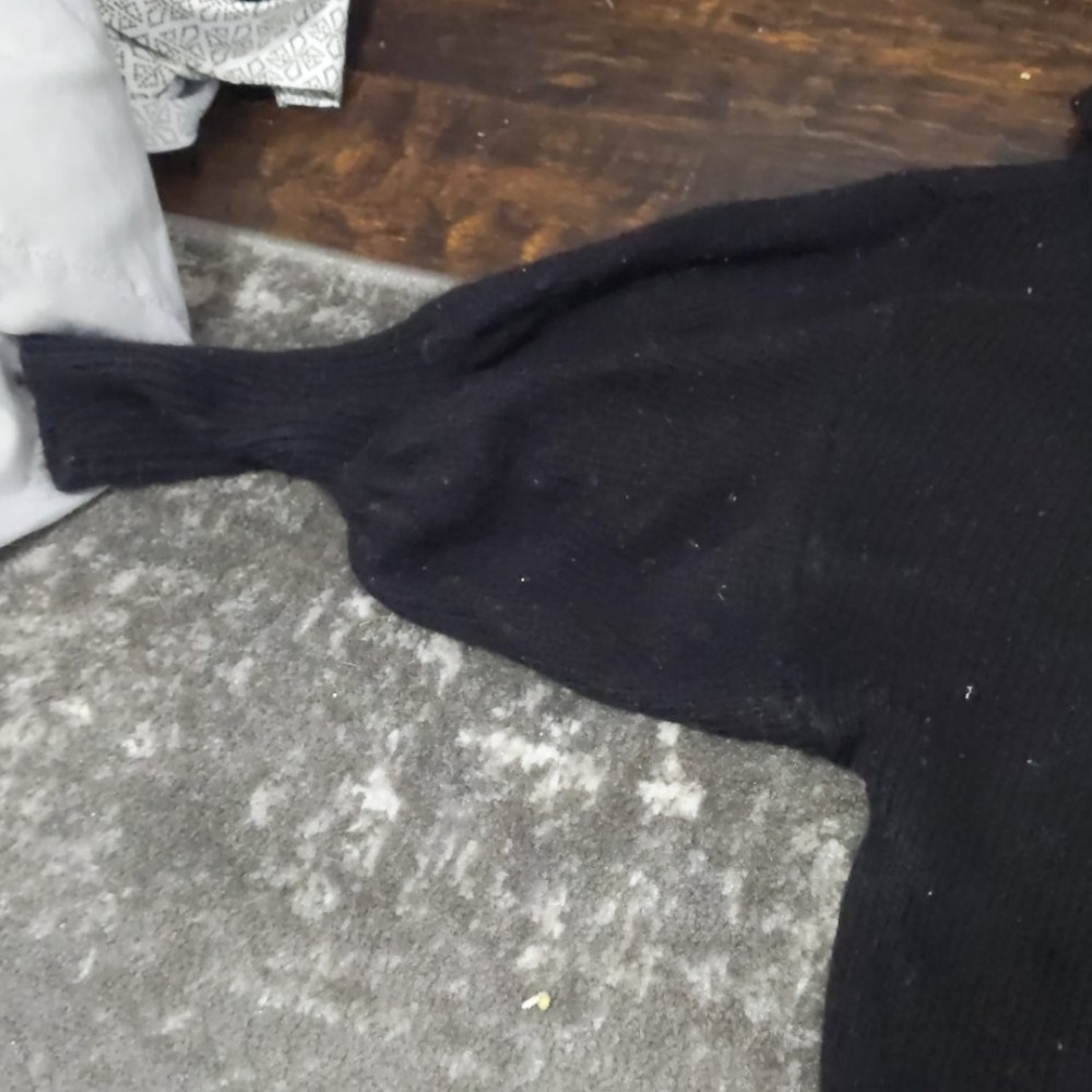 Sweater - Picture 2 of 2